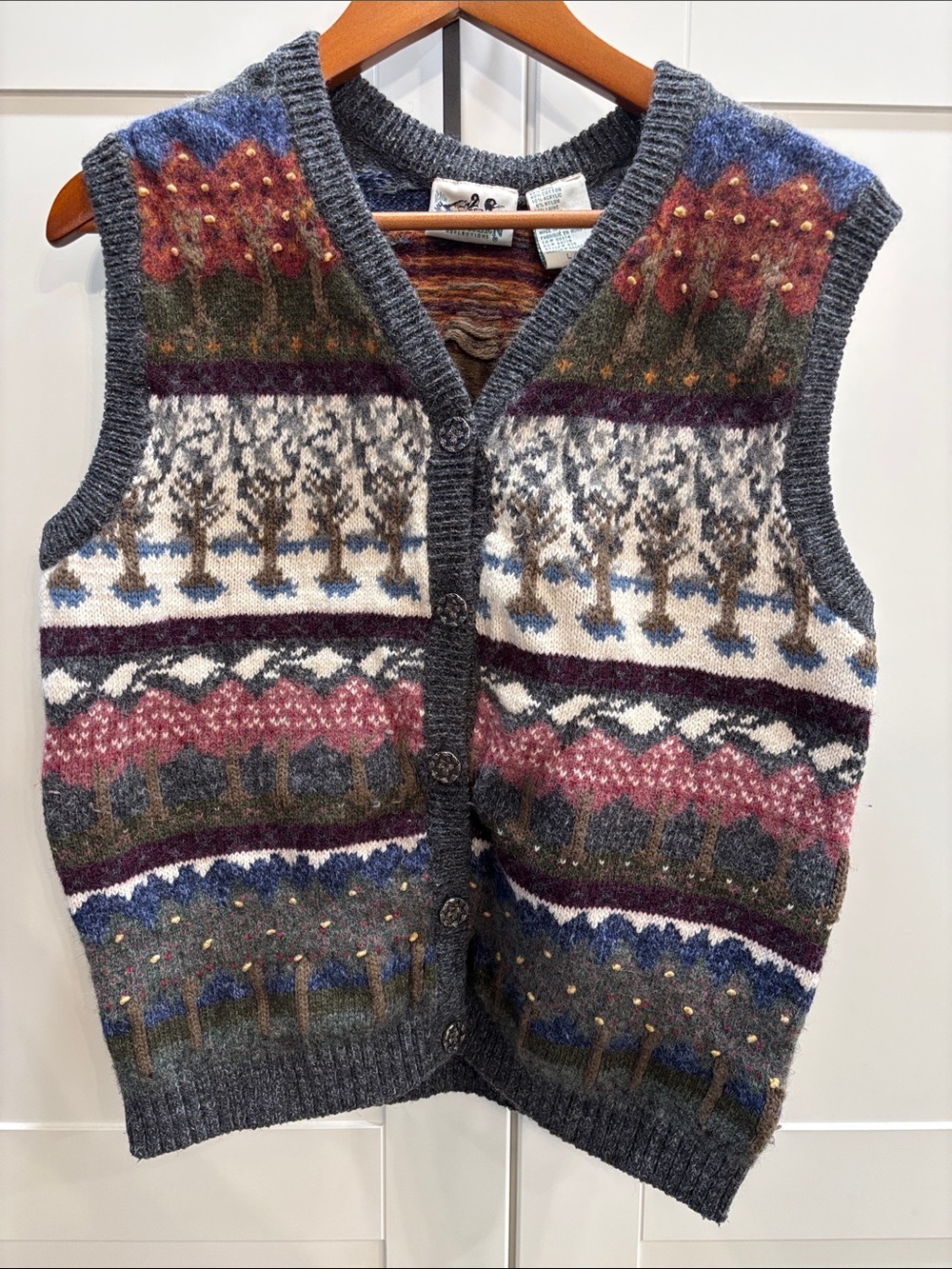 Northern Reflections Gray Multicolor Fair Isle Knit Vest